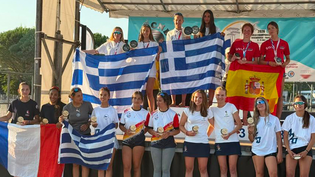 World Champions Panagopoulos-Bouzana in France, 6 Distinctions for Kalamaki Nautical Club, 30 Medals for Greece